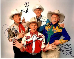 RIDERS IN THE SKY signed Autogramm 8x10 GRUPPENFOTO - Bild 1 von 1