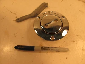 PERKO 0528D08CHR DECK PLATE CHROME PLATED BRONZE DECK FILL FITTING 1.5 " npt - Picture 1 of 3