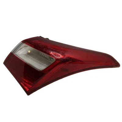Conjunto de luces traseras 13-17 Hyundai Elantra GT HTCHBack 92402A5011 diestro QtrPnlMtd Foto 1 de 4