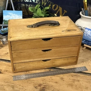 Winsor & Newton Artist three drawer Vintage Wooden box - Picture 1 of 12