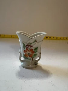 Vintage Small Floral Porcelain Occupied Japan Decorative Flower Bud Vase - Picture 1 of 13
