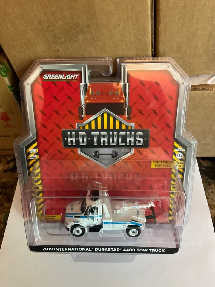 Camiones Greenlight 1:64 HD 2019 grúa internacional Autoridad Portuaria de Nueva Jersey y Nueva Jersey Foto 1 de 1