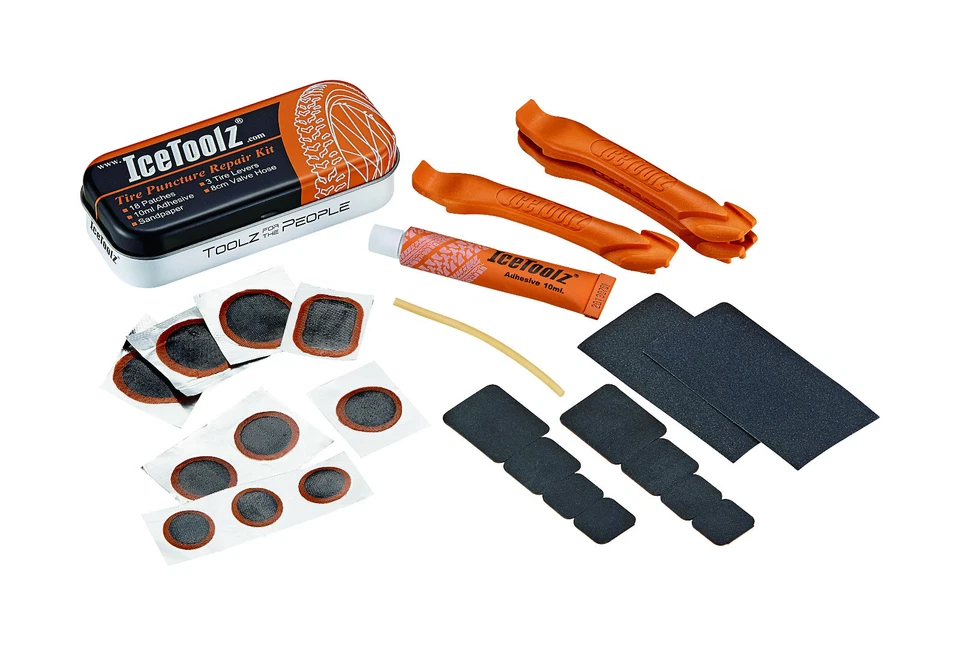 IceToolz Puncture Repair Kit Tin with Tyre Levers - Image 1 of 1