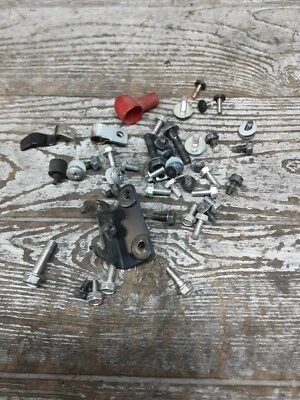 2009 09 94-09 Kawasaki Ninja 500 500R Misc Miscellaneous Bolts Screws Hardware - Image 1 of 4