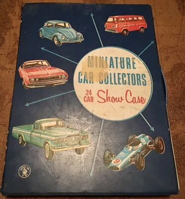 Mattel Miniature Car Collectors 24 Car Showcase (with 17 Cars) - Image 1 of 4