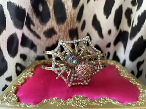 Betsey Johnson Spider Lux Pink Spider Spiderweb AB Hinged Bangle Bracelet RARE - Picture 1 of 6