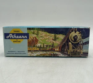 Athearn Trains HO Scale Pennsylvania Railroad R.P.O Baggage Car Kit - 1002 - Picture 1 of 9