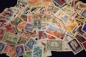Älteres kanadisches Briefmarkenlot - über 300 alle verschieden! - Bild 1 von 3