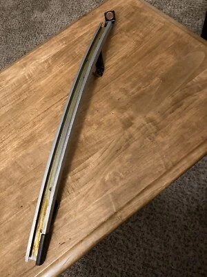 Mazda RX7 88-91 Convertible Puerta Delantera Izquierda Ventana Pista FC Guía Lateral Foto 1 de 3