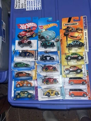 MIXED GROUP/LOT OF HOT WHEELS/MATCHBOX VOLKSWAGENS! GROUP OF 16 CARS! VARIATIONS - Image 1 of 4