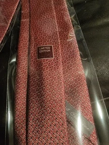 DANIEL CREMIEUX SIGNATURE COLLECTION TIE LIMITED EDITION 100% SILK - Picture 1 of 5