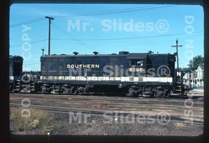 Scivolo originale SOU Southern Ry. GP7 8266 Ludlow KY 1974 - Foto 1 di 1