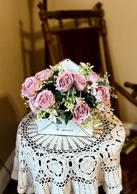 Arreglo de seda de granja francesa, rubor, base de metal, colgar o exhibir Foto 1 de 4