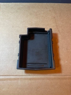 Subaru Impreza 2012-16, 2013-17 Crosstrek bronceado consola central bandeja inserción OEM Foto 1 de 4