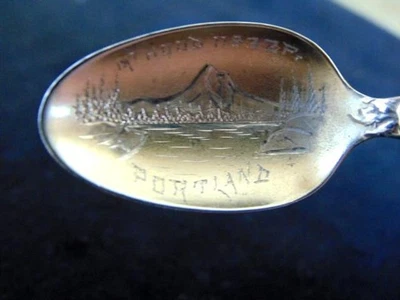 古董纯银和金色洗涤 Demitasse MT。 胡德波特兰勺子华莱士纪念品 — 第 1/4 张图片