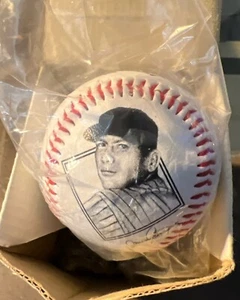 Mickey Mantle 40th Anniversary Triple Crown Season Baseball Fotoball New Mint - Bild 1 von 7