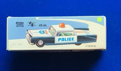 VINTAGE FRICTION HIGHWAY PATROL POLICE CAR TIN TOY BOXED MADE IN CHINA - Image 1 of 4