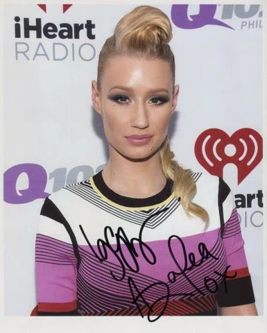 Iggy Azalea Signed 8" x 10"  Photo Genuine In Person + Hologram COA Cover