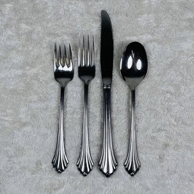 Cubiertos de acero inoxidable Oneida BANCROFT 4 piezas tenedores cuchillo cuchara EE. UU. Foto 1 de 4