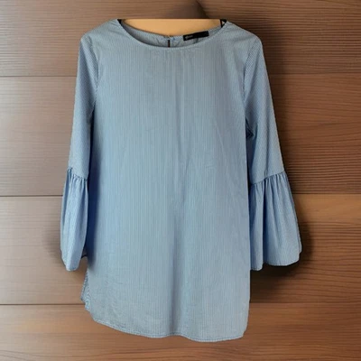 Gibson Women's Bell Sleeves Size Medium Blue Stripe Cotton Blend Size L - Image 1 of 4
