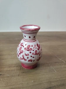 Signed SBERNA DERUTA Pottery Small Flower Vase Hand-Painted Italy 5 inches Red - Picture 1 of 6