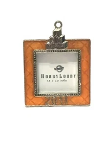 Hobby Lobby 2011 telaio ornamentale trapuntato arancione 1,5" x 1,5" quadrato metallo - Foto 1 di 3
