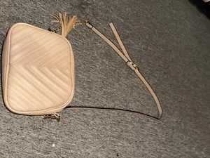 Purse  - Picture 1 of 6