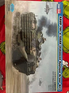 HOBBY BOSS 82414 1:35 AAVP-7A1 with EAAK (enhanced applique armor kit) - Zdjęcie 1 z 2