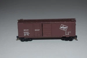 N Scale Kadee Milwaukee 40' Combine Door Boxcar 29950 C52988 - Picture 1 of 2