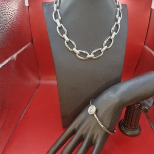 Collana vintage Napier tono argento collare e bracciale Anne Klein tono argento - Foto 1 di 18
