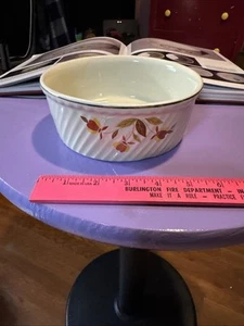Hall Jewel Tea Autumn Leaf Super Rare Two Pint French Baker Soufflé Casserole - Picture 1 of 10