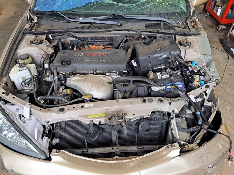 Cilindro maestro de freno 2004 Camry Sku#4146173 Foto 1 de 4