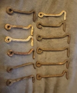 ANTIQUE LOT of 12 HAND FORGED & HAND FORGED TWISTED GATE BARN HOOK LATCHES - Picture 1 of 8