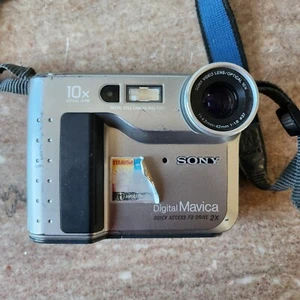 Vintage Sony Mavica MVC-FD71 Digital Camera Untested - Picture 1 of 9