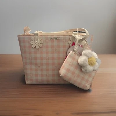 Bolso de Mano Betsey Johnson XOTOTEY Rosa Multi Guinga Calavera BM30060 NUEVO CON ETIQUETAS Foto 1 de 4