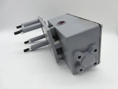 DUFF NORTON B6000A40 SWITCH - Image 1 of 3