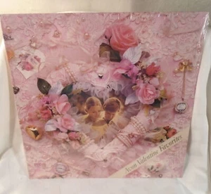 Avon Valentine Favorites LP Record Album Kenny Rogers Elvis etc. Still Sealed * - Foto 1 di 2