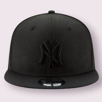 New York Yankees 9FIFTY Adjustable Cap - MLB New Era Hat - Triple Black Snapback - Image 1 of 3