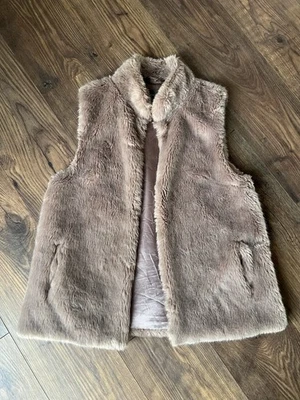 Oasis Rose Dusky Pink/Mink Faux Fur Gilet Waistcoat. Size M - Image 1 of 4