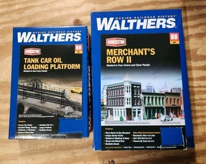 Walthers Scala HO Serbatoio Auto Piattaforma di Carico Olio e Mercanti Fila II Kit - Foto 1 di 3