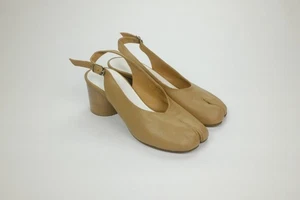 AUTHENTIC MAISON MARGIELA Women's US 6 EU36 Tan Brown Leather TABI Strap Heels - Picture 1 of 11