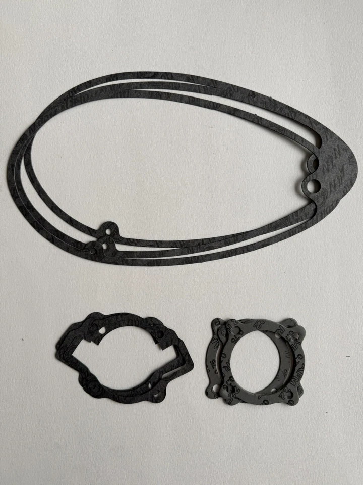 je 3 Dichtungen Kupplungsdeckel Zylinderkopf Zylinderfuß für DKW RT125 RT125/2 - Bild 1 von 3