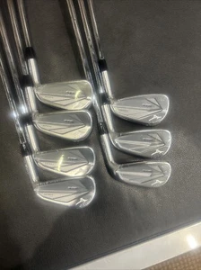 (New) Mizuno JPX 923 Tour Irons 4-PW Dynamic Gold 120 Steel Stiff RH - Picture 1 of 13