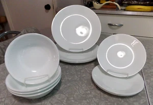 CORELLE 12 PC. DINNERWAR SET in "WINTER FROST" DINNER, BREAD and CEREAL BOWLS - Picture 1 of 6
