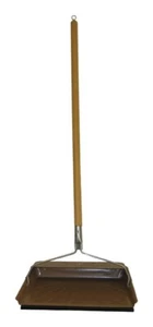 Fulton 240S-10 Black Steel Janitor Dust Pan 7 L x 11.5 W in. with Wood Handle - Picture 1 of 1