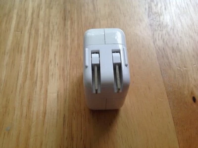 Genuine original Apple A1357 10W USB Power Adapter Wall Charger iPhone iPad iPod - Image 1 of 3