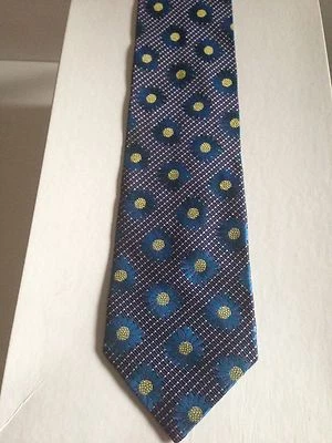 KENZO HOMME FINE STRIPE FLORAL PLACEMENT PATTERN SILK TIE MADE IN ITALY - Image 1 of 3