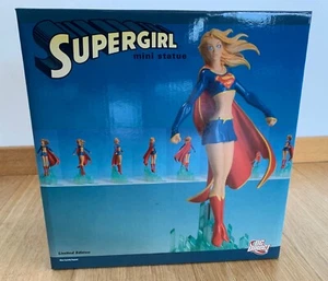 DC Direct Supergirl mini statue Michael Turner Limited Edition - Foto 1 di 4