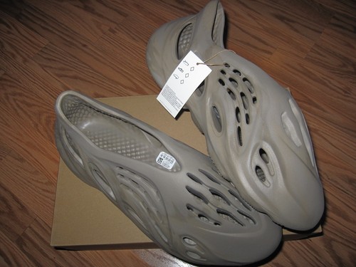 Taglia 14 Adidas Uomo Yeezy Foam RNR Runner Stone Sage GX4472 Pronta Spedizione