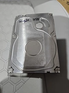 Seagate Barracuda 3 TB, interno, 7200 RPM, 3,5 pollici (ST3000DM001) disco rigido - Foto 1 di 4